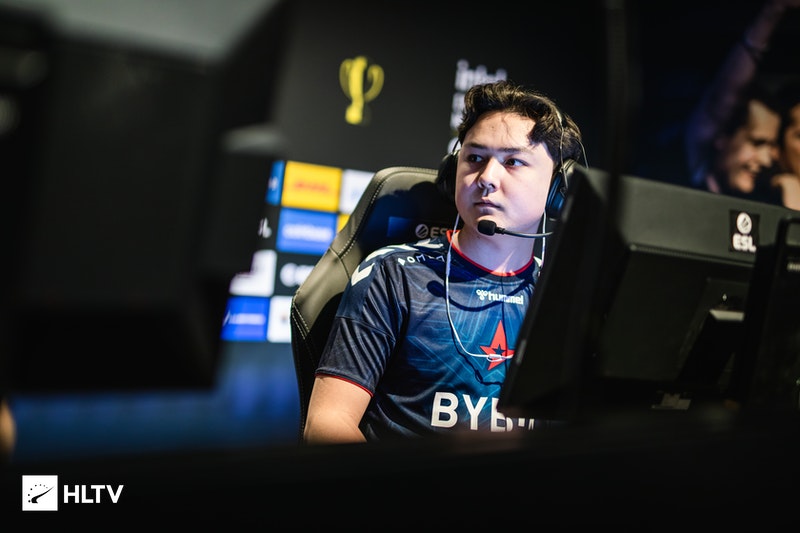 Lucky покидает состав Astralis